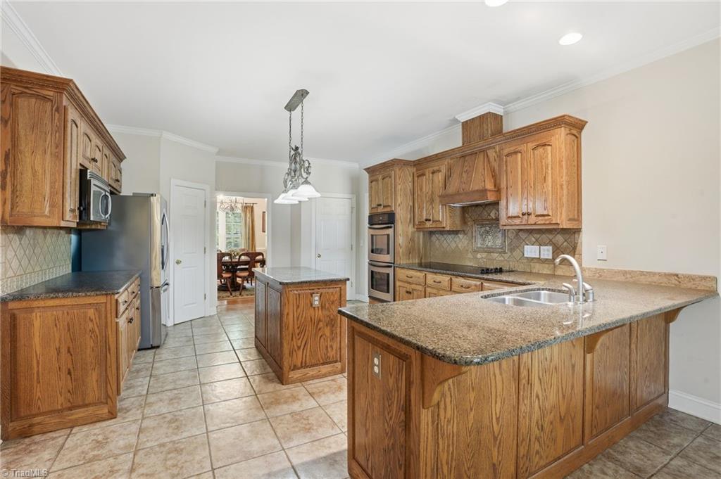 2275 River Road Property Photo 16