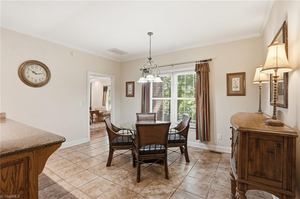 2275 River Road Property Photo 18