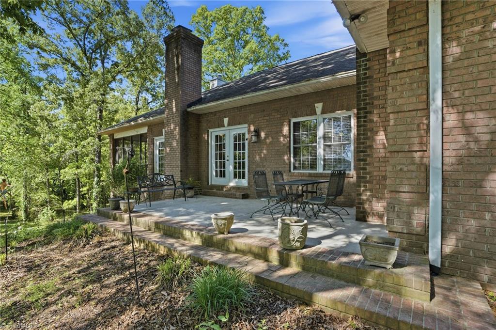 2275 River Road Property Photo 41