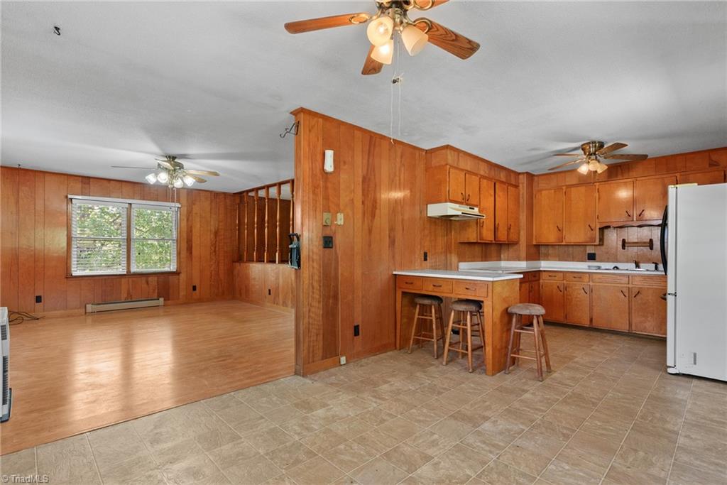 610 Collins Road Property Photo 3