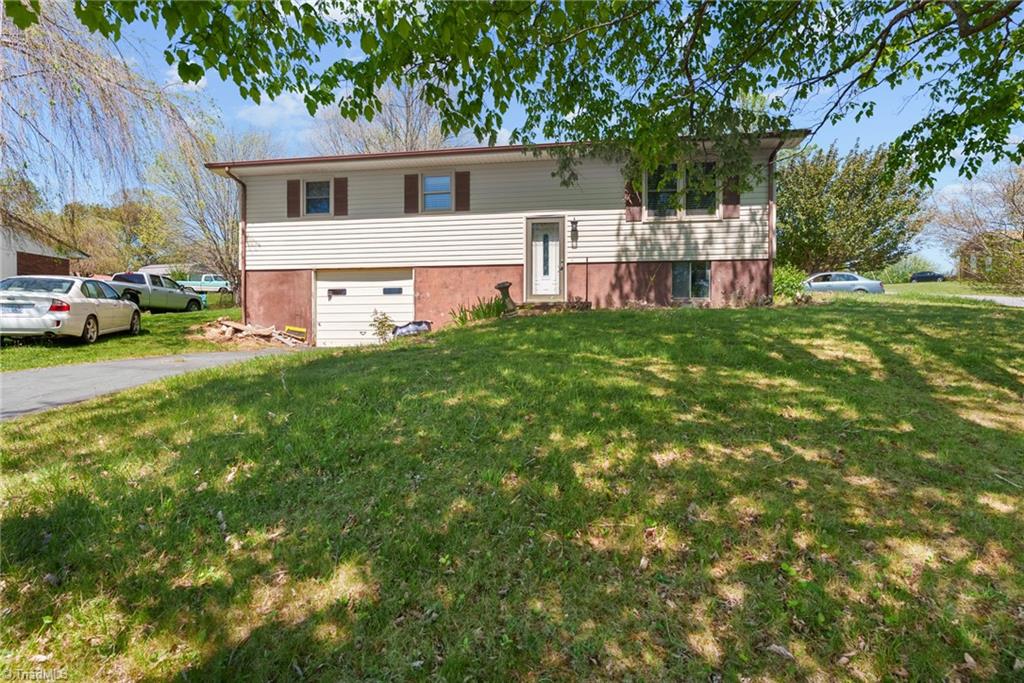 610 Collins Road Property Photo 14