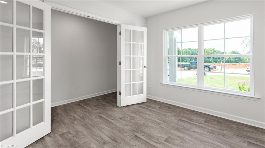1560 String Drive Property Photo 4