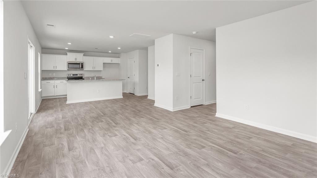1560 String Drive Property Photo 7
