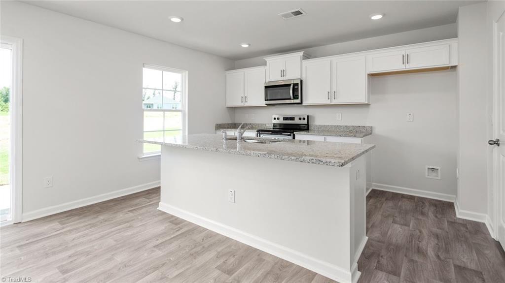 1560 String Drive Property Photo 9