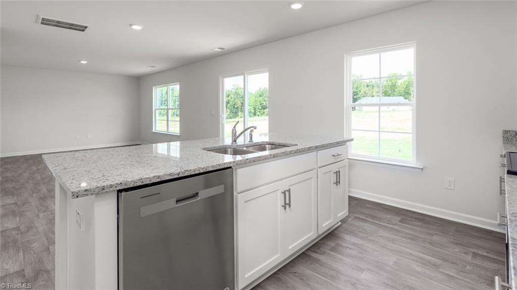 1560 String Drive Property Photo 11