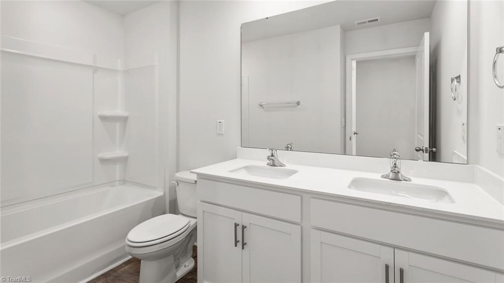 1560 String Drive Property Photo 26