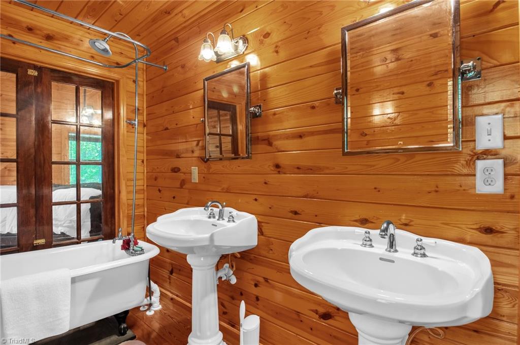 473 Graystone Road Property Photo 10