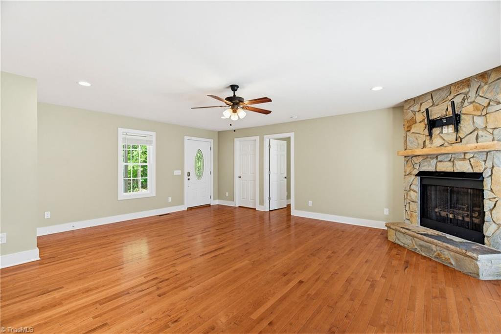 1707 Land Estates Drive Property Photo 9