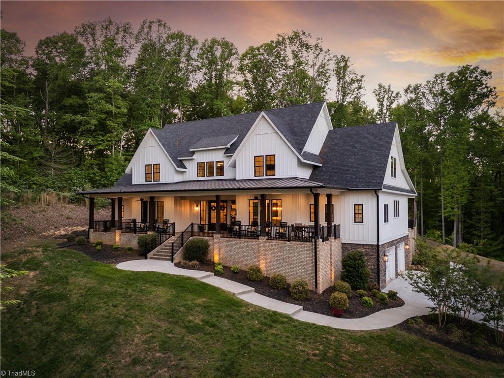 1642 Pineview Road Property Photo 3