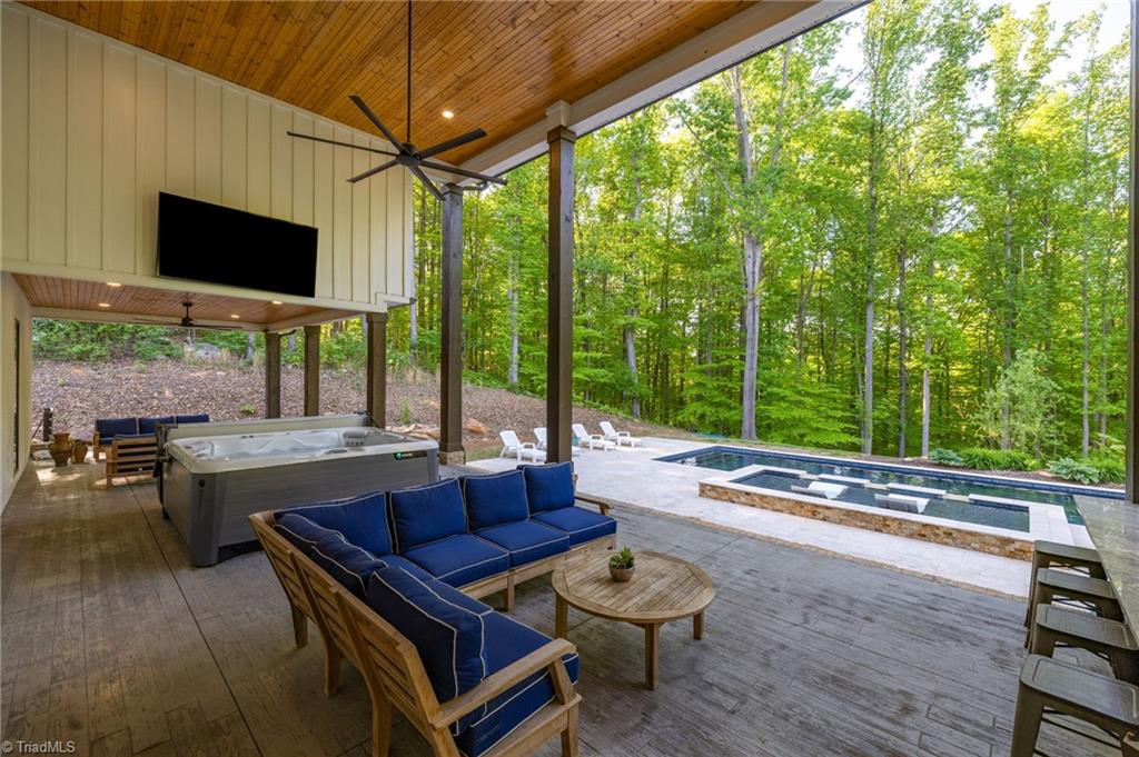 1642 Pineview Road Property Photo 36