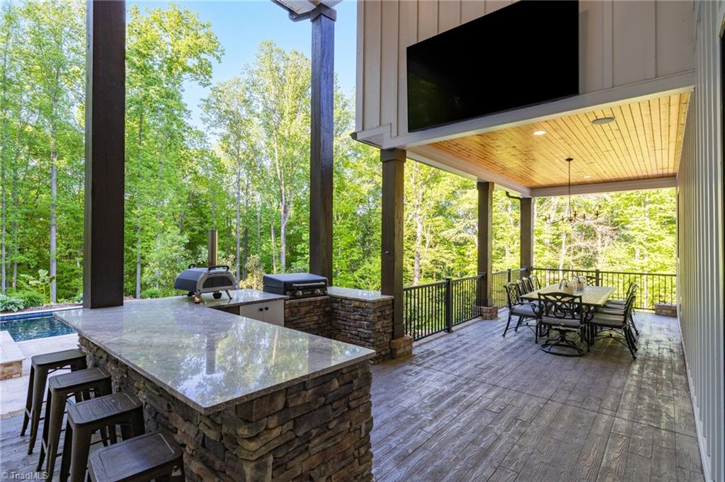 1642 Pineview Road Property Photo 38
