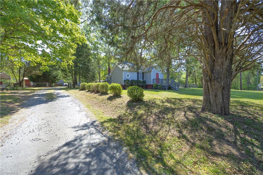 2490 Freshwater Road Property Photo 2
