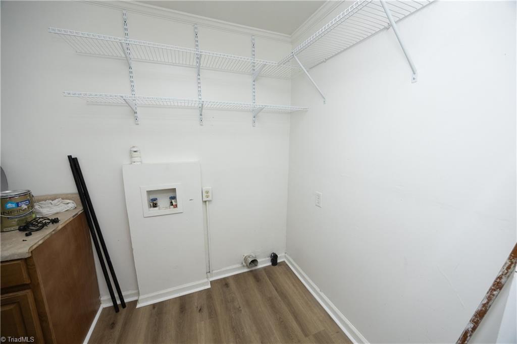 2490 Freshwater Road Property Photo 15