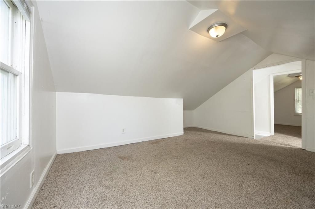 2490 Freshwater Road Property Photo 25