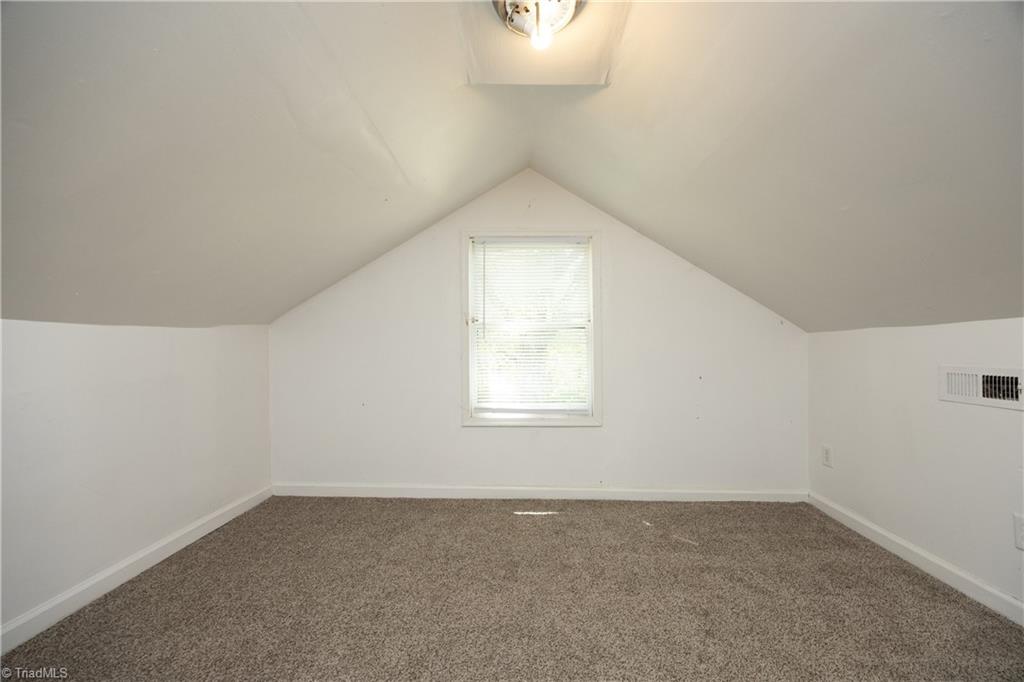 2490 Freshwater Road Property Photo 27