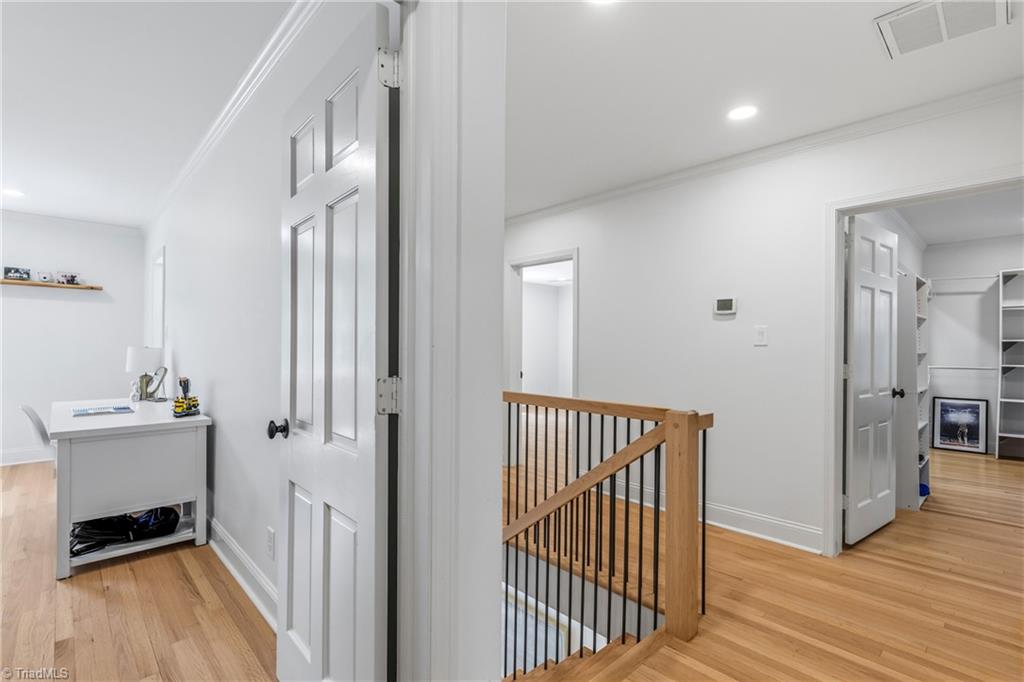 306 Meadowbrook Terrace Property Photo 33