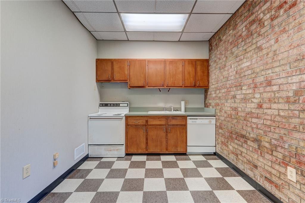 3311 Burlington Road Suite B Property Photo 42