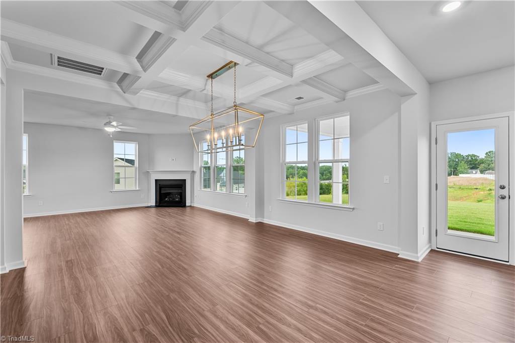 331 Yarrow Drive Property Photo 6