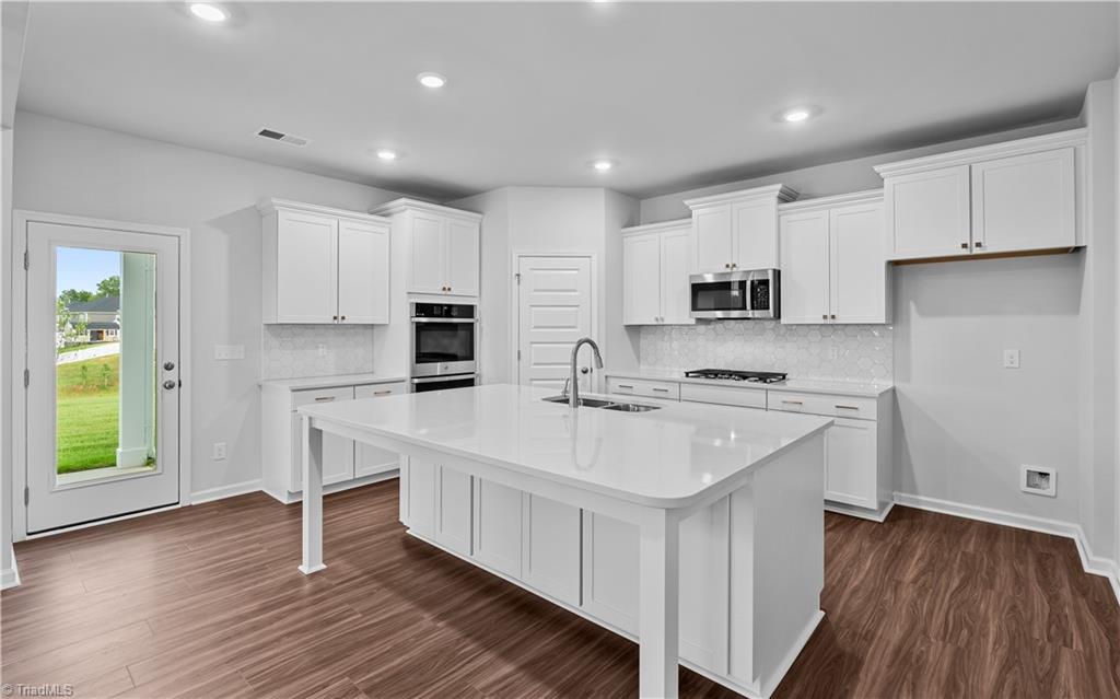 331 Yarrow Drive Property Photo 9