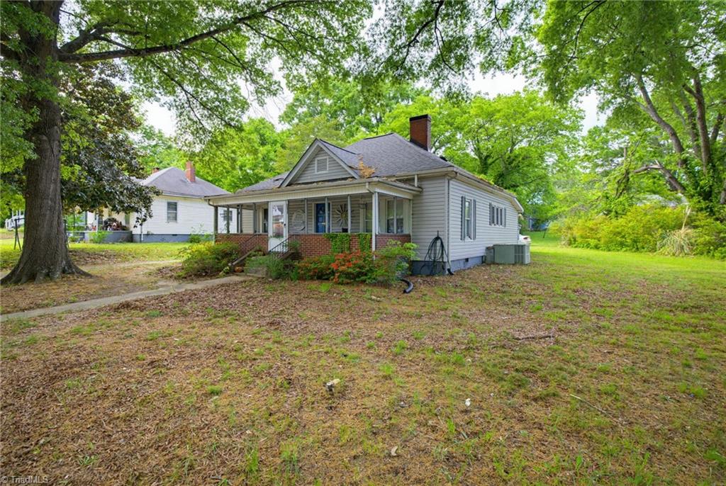 511 Early Avenue Property Photo 3
