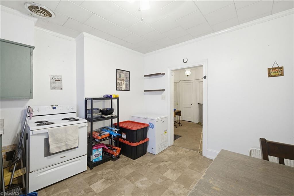 511 Early Avenue Property Photo 18
