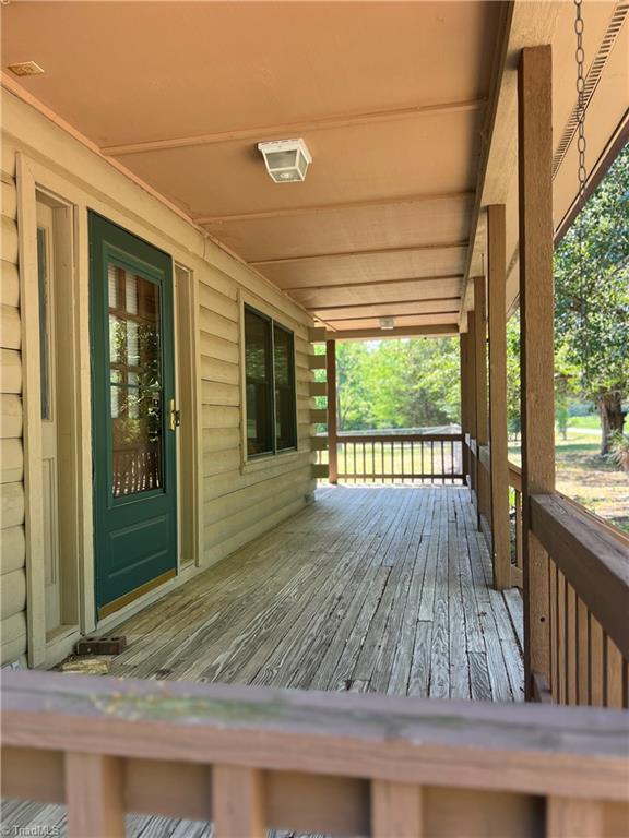 5875 Groometown Road Property Photo 13