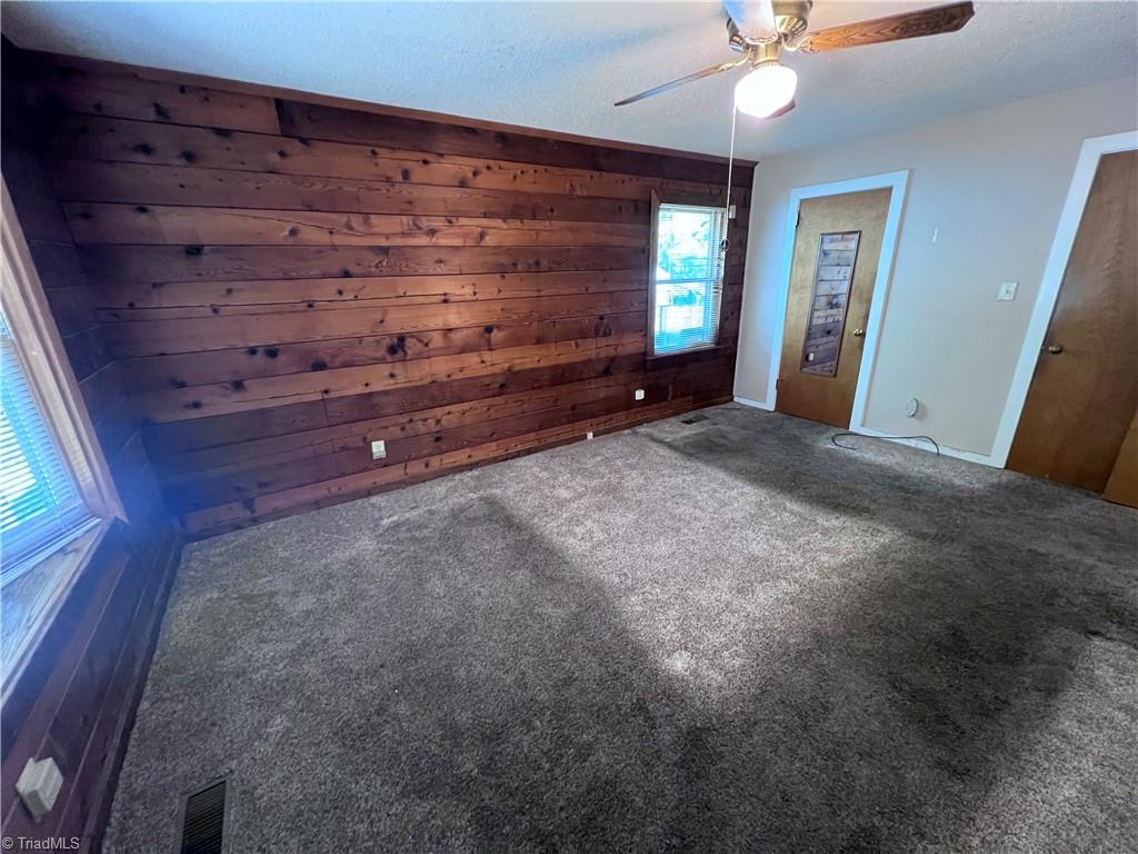 5875 Groometown Road Property Photo 28