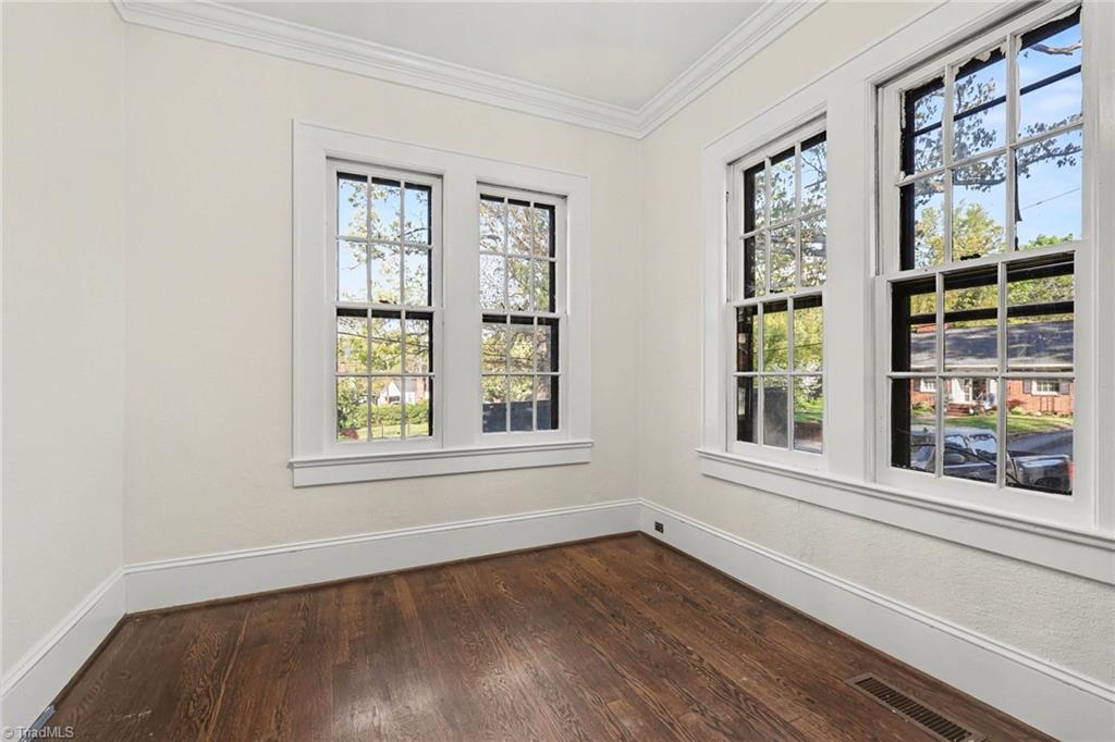 221 Spring Street Property Photo 5