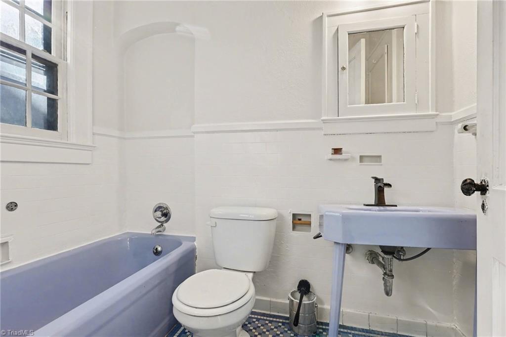 221 Spring Street Property Photo 13