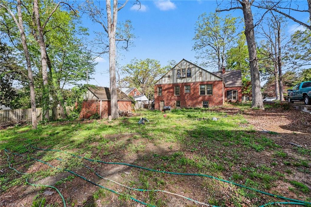 221 Spring Street Property Photo 16