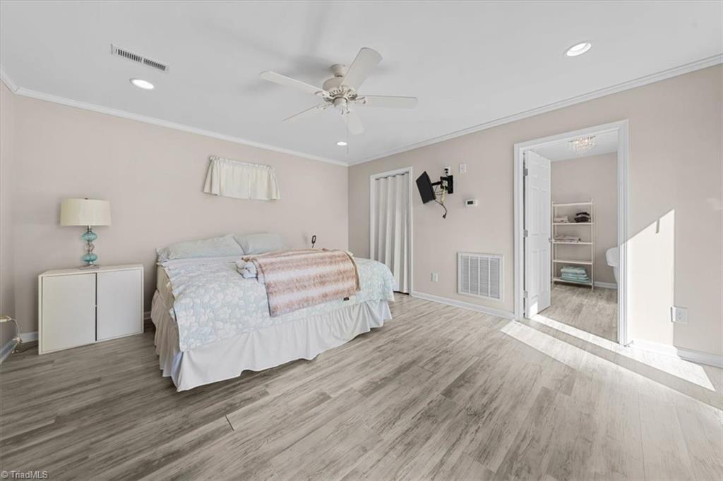 330 Hillview Drive Property Photo 13