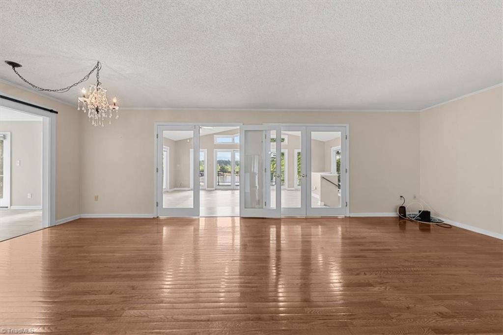 330 Hillview Drive Property Photo 20