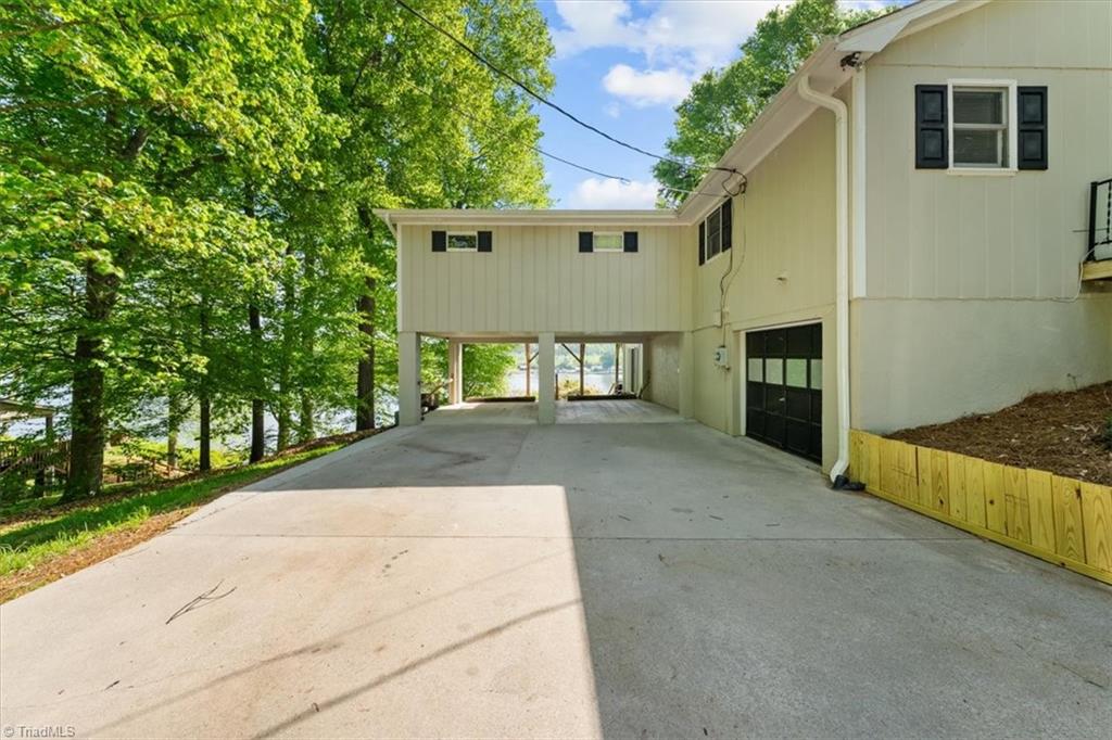 330 Hillview Drive Property Photo 43