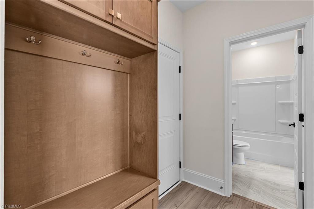 4544 Hanes Lake Drive Property Photo 14