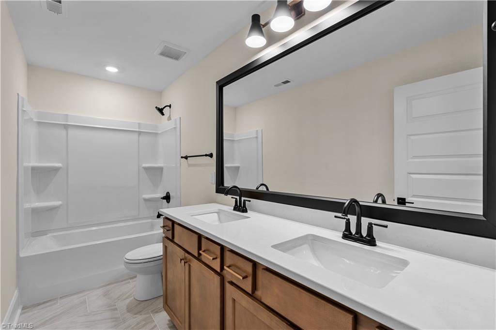 4544 Hanes Lake Drive Property Photo 32
