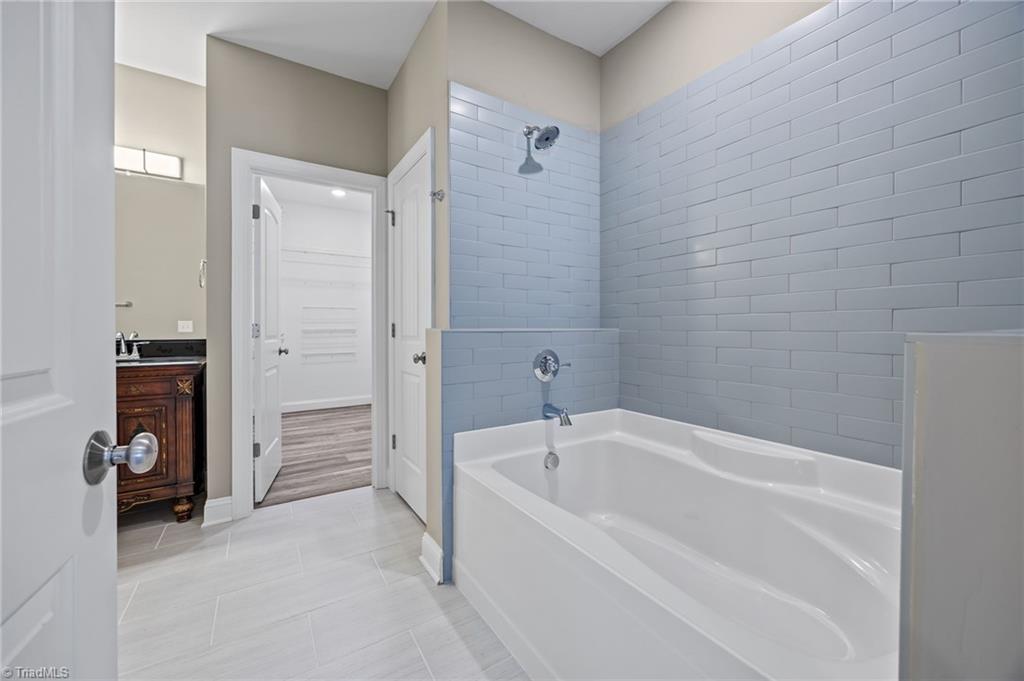 1875 Paragon Drive Property Photo 18
