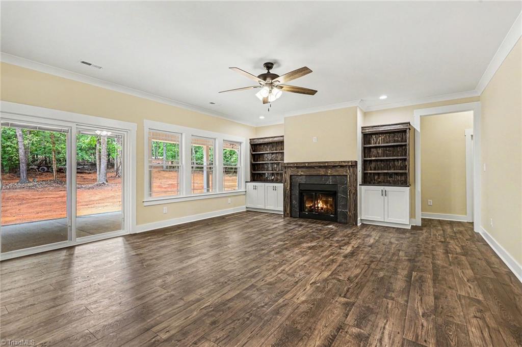 582 Starboard Reach Property Photo 12
