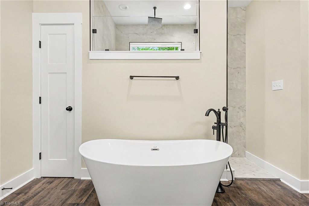 582 Starboard Reach Property Photo 19