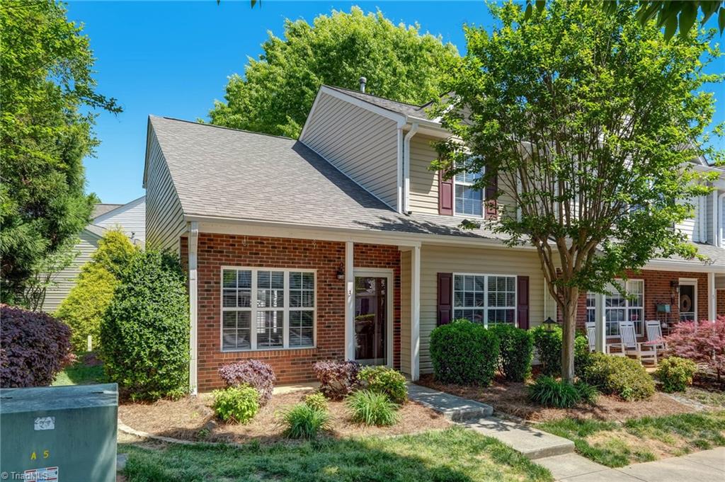 3 Tannenbaum Circle Property Photo 1