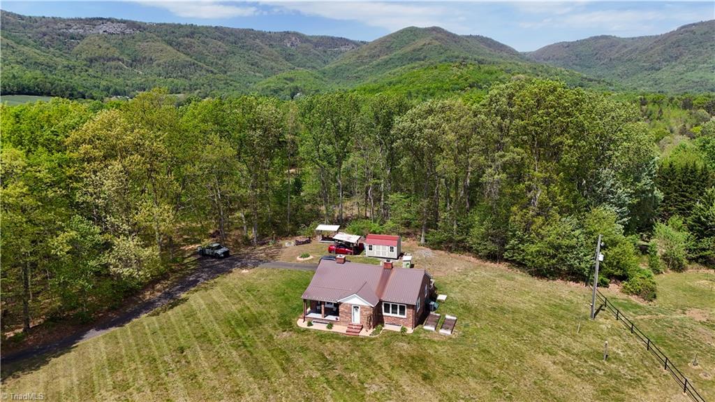 60 Edwin Property Photo 1