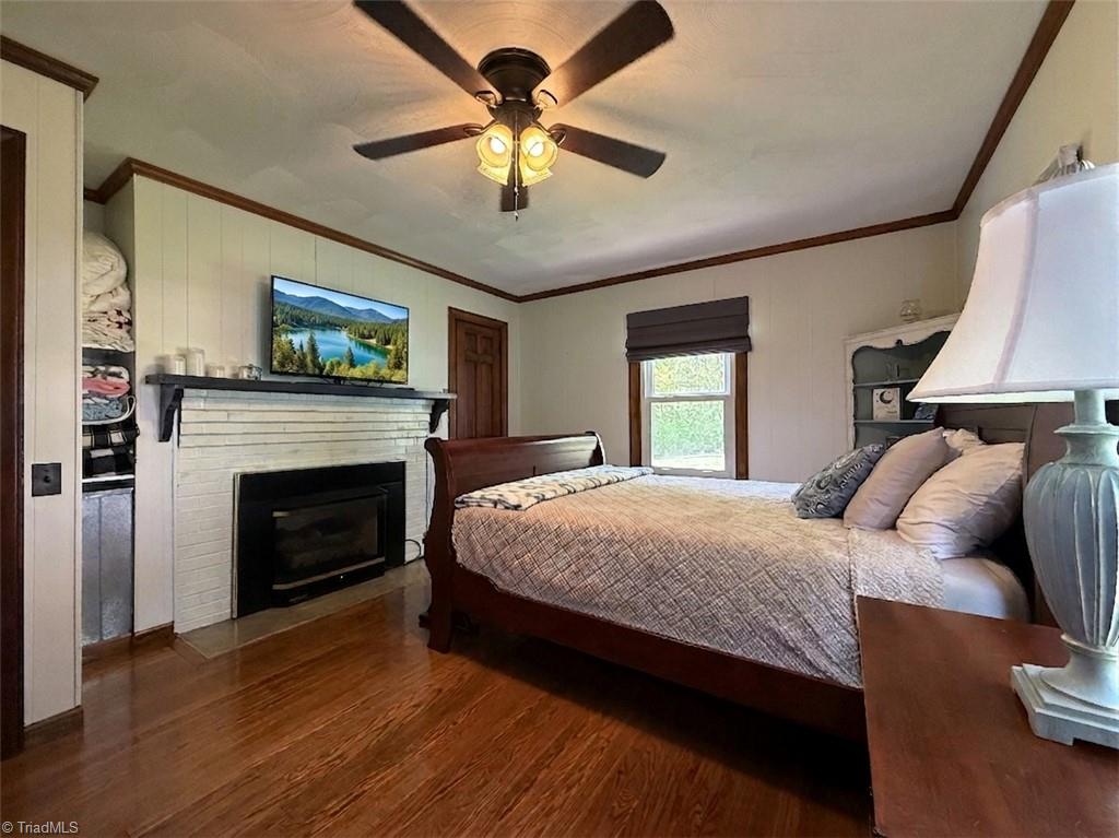 60 Edwin Property Photo 14