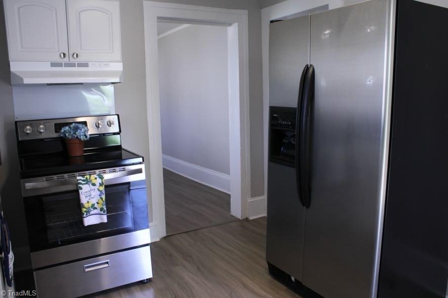 454 24th Street W Property Photo 6