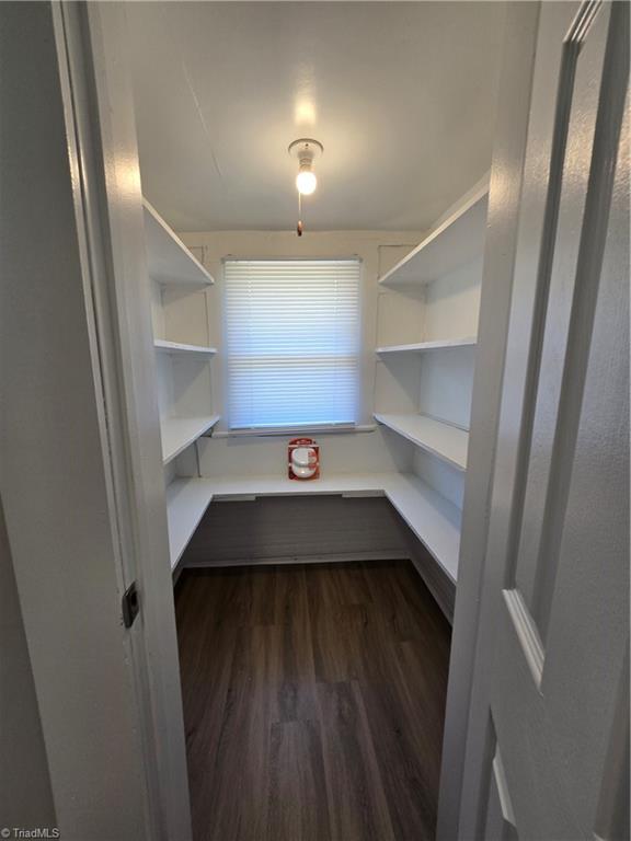 454 24th Street W Property Photo 7