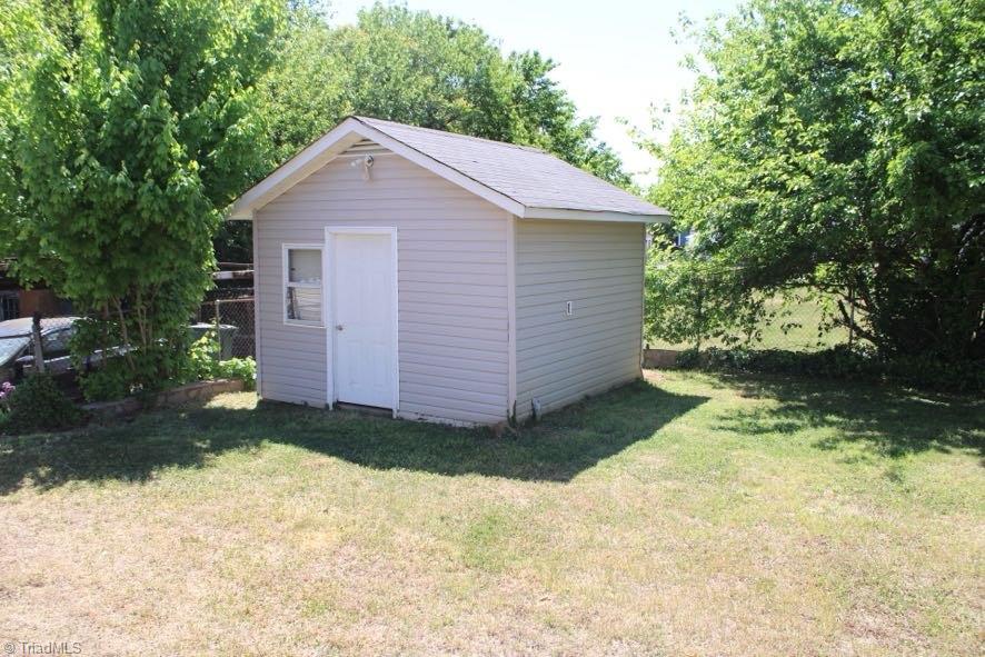 454 24th Street W Property Photo 19