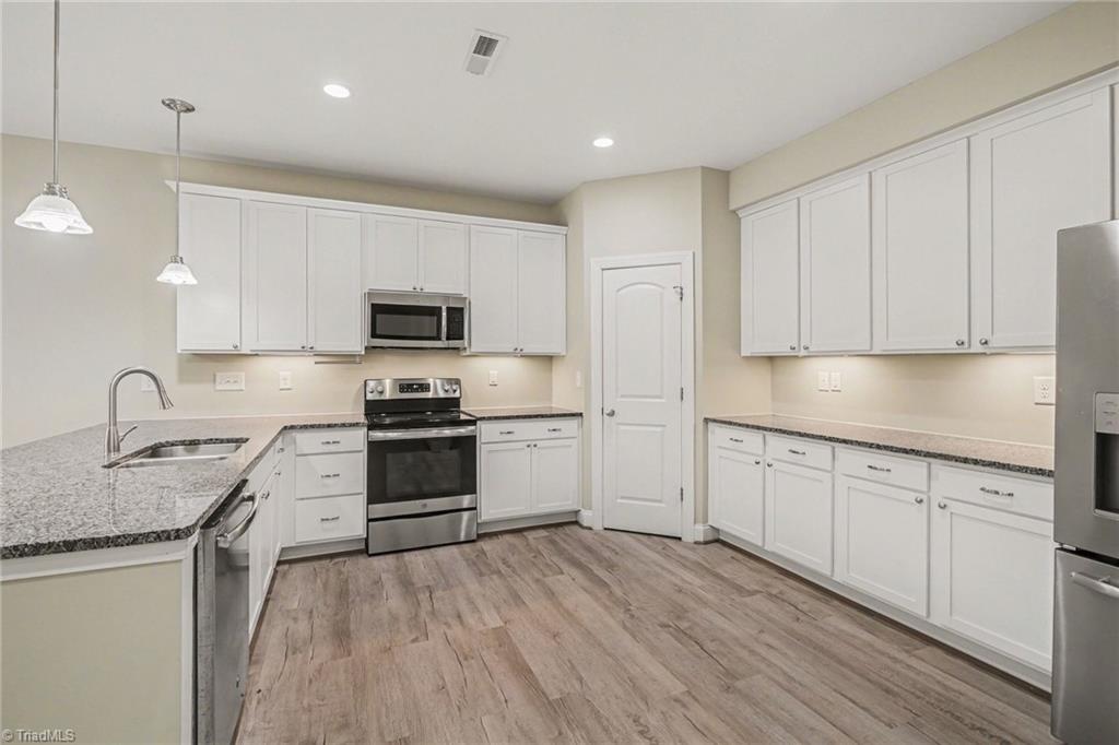 496 Quick Silver Drive Property Photo 15