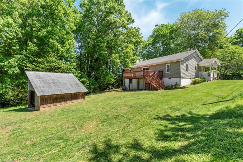 213 Old Westfield Road Property Photo 5