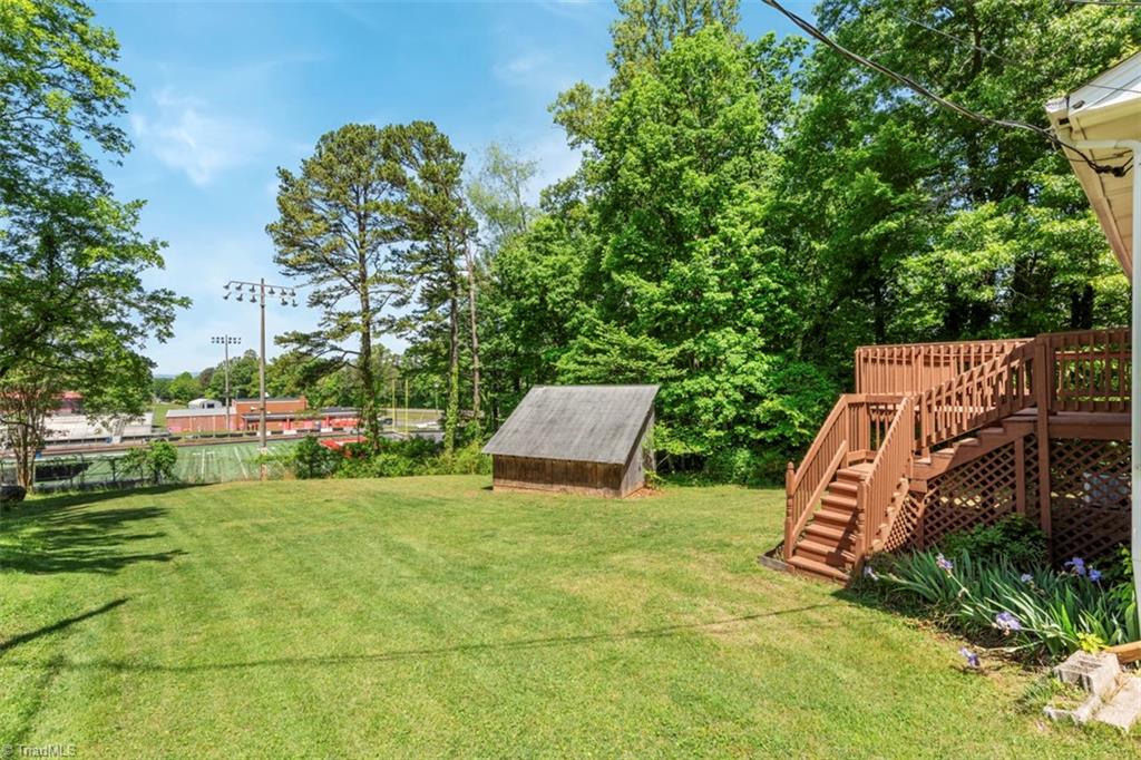213 Old Westfield Road Property Photo 7