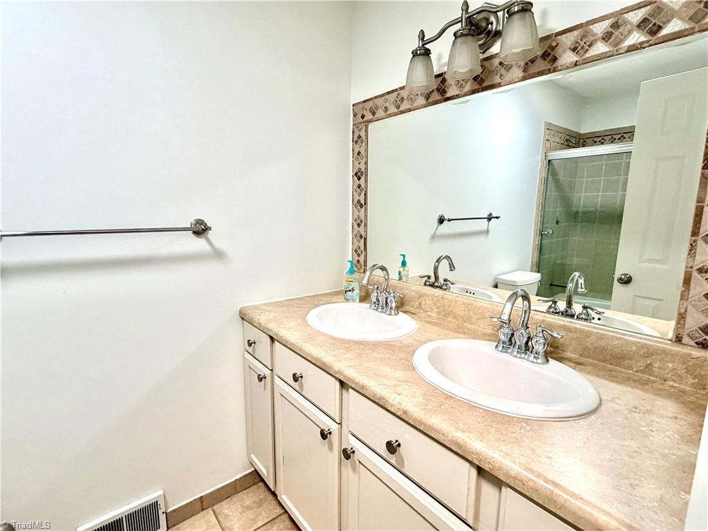 115 Adams Ridge Road Property Photo 14