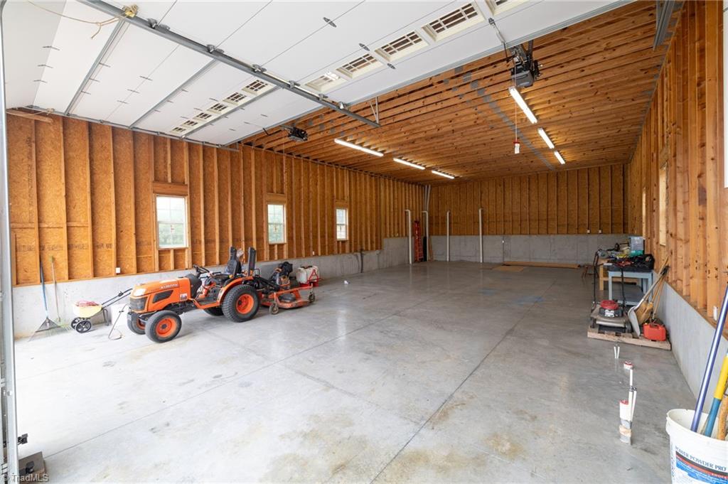 8204 Brotherstwo Road Property Photo 9