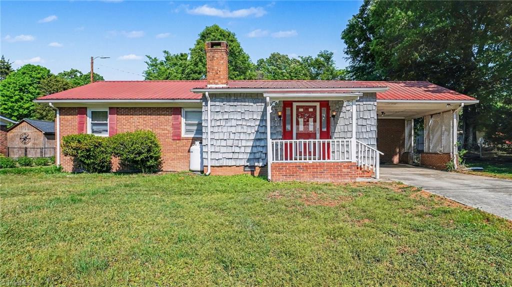 302 Huntington Park Property Photo 1